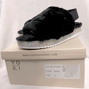 Women’s Size 8 Black Fuzzy Slippers With Shiny Stone Detail and Elastic Band.